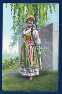 Femme En Costume Traditionnel De La Petite Russie. Feldpost Camouflé 1917. Artillerie-Kommandeur 105. Censure Poste 263 - Rusia
