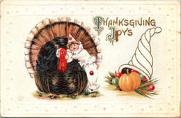 Thanksgiving Greetings With Turkey And Pilgrim Couple - Thanksgiving