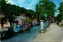 (2 B 26)(M+S) France / Spain Border In Le Perthus (posted From France To Spain 1964) - Dogana