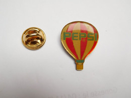 Beau Pin's  , Montgolfière , Coca Cola , Pepsi , époxy - Montgolfières