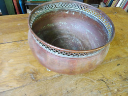 (époque XVIIIe)   Cache-pot Ancien En Cuivre  (diamètre = 26cm)  (hauteur = 14cm) - Cobre