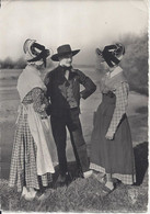 CPSM  France  Auvergne Rhône Alpes  Folklore Bourbonnais Jeunes Gens En Costume Régional - Personnages