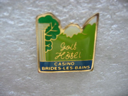 Pin's Golf, Hotel Au Casino De BRIDES-les-BAINS - Golf