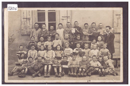 DISTRICT D'ECHALLENS - GOUMOENS LA VILLE - PHOTO DE CLASSE DEVANT L'ECOLE EN 1915 - TB - Goumoëns