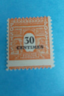 TIMBRE: No: 702b , ARC De TRIOMPHE 30c , VARIETE : PIQUAGE à  CHEVAL , XX,en Bon état - Unused Stamps