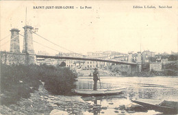 42 LOIRE Une Barque Sous Le Pont De St Just Sur Loire - Saint Just Saint Rambert