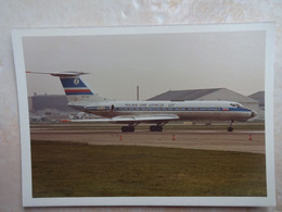 Photo Originale Avion TUPOLEV 134 Aéroport Heathrow 14-3-1974 SP-LGD Polskie Linie Lotnicze - Luchtvaart
