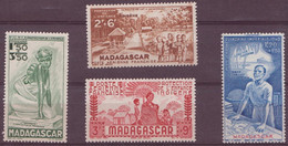 ⭐ Madagascar - Poste Aérienne - YT N° 41 à 44 ** - Neuf Sans Charnière - 1942 ⭐ - Luchtpost