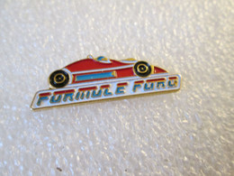 PIN'S    FORMULE  FORD - Ford