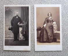 2 CDV :  Identifiés Comme Mr Et Mme D'Availles - Photographes : A. Perlat à Poitiers Et Disderi à Paris - Anciennes (Av. 1900)