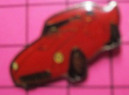 413d Pin's Pins / Beau Et Rare / THEME : AUTOMOBILES / PETITE FERRARI ROUGE ANNEES 50/60 Par CEC ID PREMIER - Ferrari