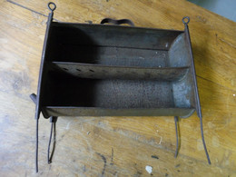 Instrument En Tôle Pour égoutter  - Longueur = 26cm , Hauteur = 25cm - Ironwork