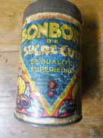 Boite à BONBON De Sucre Cuit  ( Dimensions :H= 17cm , D = 11cm) Déco En Papier Collé - Boxes