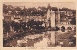 Parthenay La Tour Saint Jacques - Parthenay