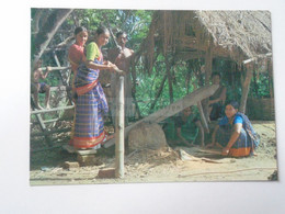 D185995  Bangladesh - Husking Indigenous Process - Bangladesch