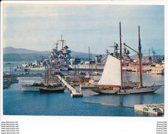Carte ( Format 15 X 10,5 Cm ) De TOULON  Marine Nationale Et Yachts    ( Bateau De Guerre )  ( Recto Verso ) - Guerre