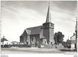 BERTOGNE ..-- L ' Eglise Et La Place . - Bertogne