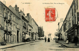 La Roche Sur Yon * La Rue De Bordeaux * Hôtel * Coiffeur * Librairie * Commerces Magasins - La Roche Sur Yon