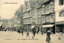 Lannion * La Place Du Centre * Chapellerie J. LENOIR * épicerie Mercerie - Lannion