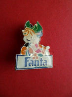 No Pins Broche Disney Minnie Mickey Publicité Boisson FANTA - - Disney