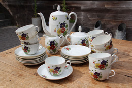 Service à Café Vintage En Porcelaine Czechoslovakia "Victoria China" 12 Personnes - Andere & Zonder Classificatie