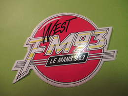 RADIO/ West FM93/ Le MANS 93.3/ Vers 1970-80   ACOL164 - Autocollants