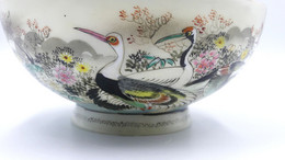 Japon Bol En Porcelaine à Decor De Fleurs Et D'oiseaux XIX Eme Siecle - Asian Art