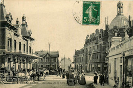 Berck Plage * La Place De La Gare * Attelage * La Poste Ptt - Berck