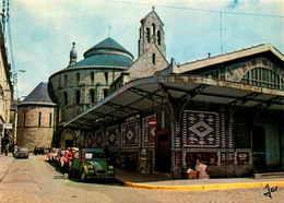 Quimperlé * Les Vieilles Halles * église Ste Croix * Automobile Voiture Ancienne Citroën 2CV - Quimperlé