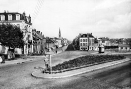 LE CREUSOT - Rue Du Maréchal Foch - Le Creusot