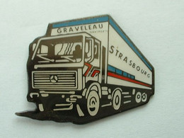 PIN'S CAMION MERCEDES - TRANSPORTS GRAVELEAU - STRASBOURG - Mercedes