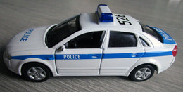 Audi A4 Police  - Welly 1/38 ème - Welly