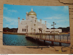 BRUNEI : Msjid Omar Ali Saifunddin  ............ 201101-1420 - Brunei