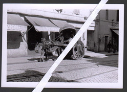 GENZANO - ROMA - FOTO DATATA 1942 - CARRETTO IN SOSTA LUNGO UNA STRADA - INEDITA - Cm 10,2 X 7 - Lugares