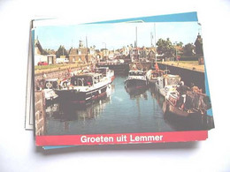 Nederland Holland Pays Bas Lemmer Met Boten In De Haven En Een Sluis - Lemmer