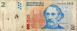 BILLET De Banque Usagé D'ARGENTINE - DOS PESOS - 100 Peseten