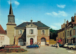 H2211 - CERISIERS - D89 - Place De L' Hôtel De Ville - Cerisiers