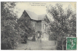 CPA LE CHESNE, PETITE ANIMATION DEVANT LE CHALET DE LUCIEN HUBERT, ARDENNES 08 - Le Chesne