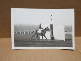 VINCENNES (94) Carte Photo Hippodrome Arrivée Du Cheval Evening Hat 1951 - Vincennes