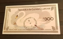 GUINEA ECUATORIAL BIRDS MUTE SWAN BLOCK IMPERFORED USED - Swans