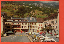 HCF-04  Orsières Entremont. La Place Centrale. Pub Martini. Deux Chevaux. Circulé. Darbellay 15025 Grand Format - Orsières