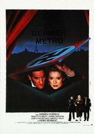 ► CPSM  Carte Affiche De Cinéma   Le Dernier Métro Deneuve Depardieu - Affiches Sur Carte