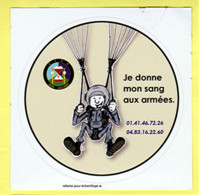 Autocollant "Je Donne Mon Sang Aux Armées" Parachutiste, Treillis, Casque, Parachute, Sablier, Coeur (045)_D236 - Stoffabzeichen