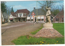 Rolde - Standbeeld 'De Boerhoornblazer', Café-Rest. 'Hofsteenge' - (Drenthe, Nederland / Holland) - Rolde