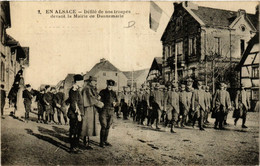 CPA AK En Alsace Defile De Nos Troupes Devant La Mairie De DANNEMARIE (366281) - Dannemarie