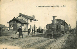 St Sébastien Lès Nantes * Vue Sur La Gare Du Village * Le Train * Locomotive * Ligne Chemin De Fer - Saint-Sébastien-sur-Loire