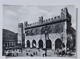 07023 Cartolina - Piacenza - Piazza Dei Cavalli - Piacenza