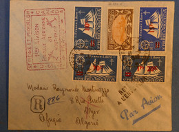 F1 ST PIERRE ET MIQUELON BELLE LETTRE RECO 1931 PREMIER VOL POUR L ALGERIE ++++TIMBRES SURCHARGES + AFFRANCH PLAISANT - Brieven En Documenten