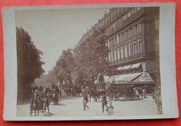 Photographie, Photo Ancienne, CDV 75 PARIS Café Restaurant De La Paix Pres Place De L'Opéra à Confirmer - Ancianas (antes De 1900)