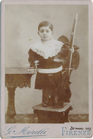 Photo Cabinet - Enfant Au Fusil Par G. Moretti à Firenze (Italie) (1903) (BP) - Old (before 1900)